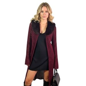 GUESS Burgundy Crochet Duster Cardigan Faux Fur Collar Women's Small